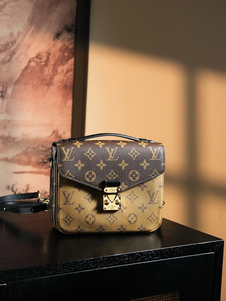 Louis Vuitton Pochette Métis Monogram Gradient Shoulder Bag