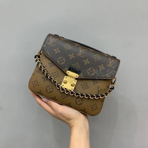 Louis Vuitton Pochette Métis Monogram Gradient Shoulder Bag - 11