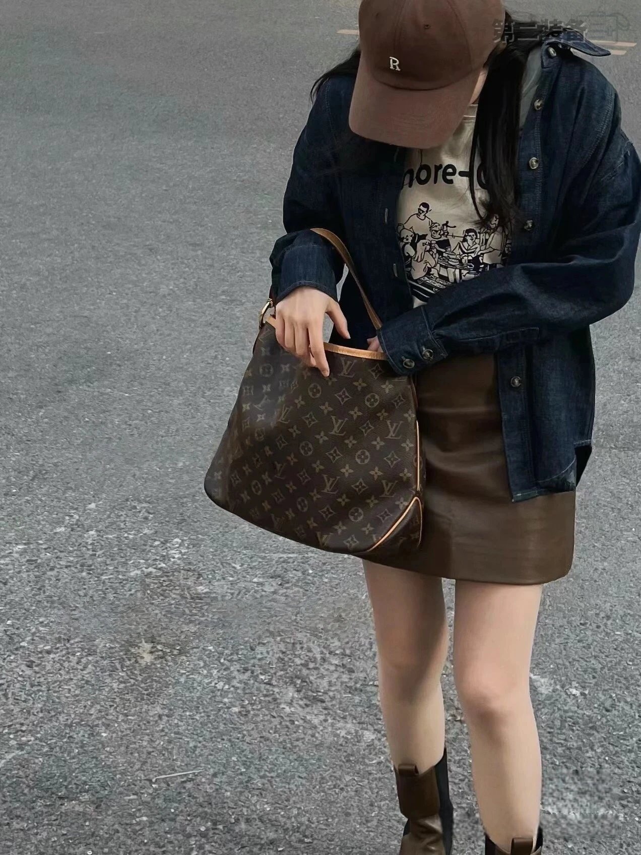 Louis Vuitton Monogram Canvas Neo Noé Shoulder Bag Brown - 9