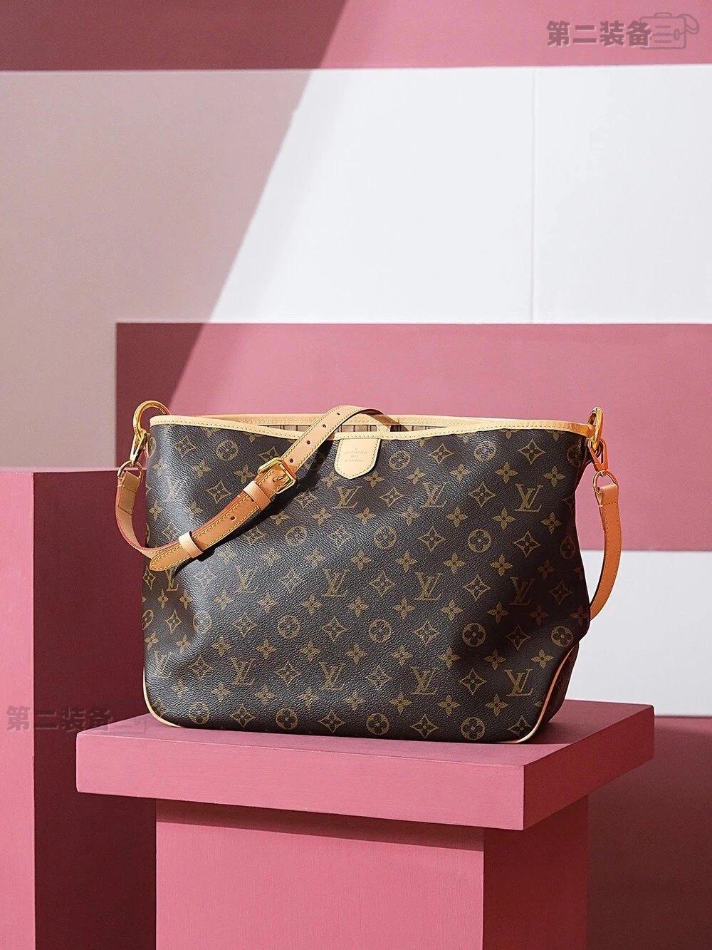 Louis Vuitton Monogram Canvas Neo Noé Shoulder Bag Brown - 25