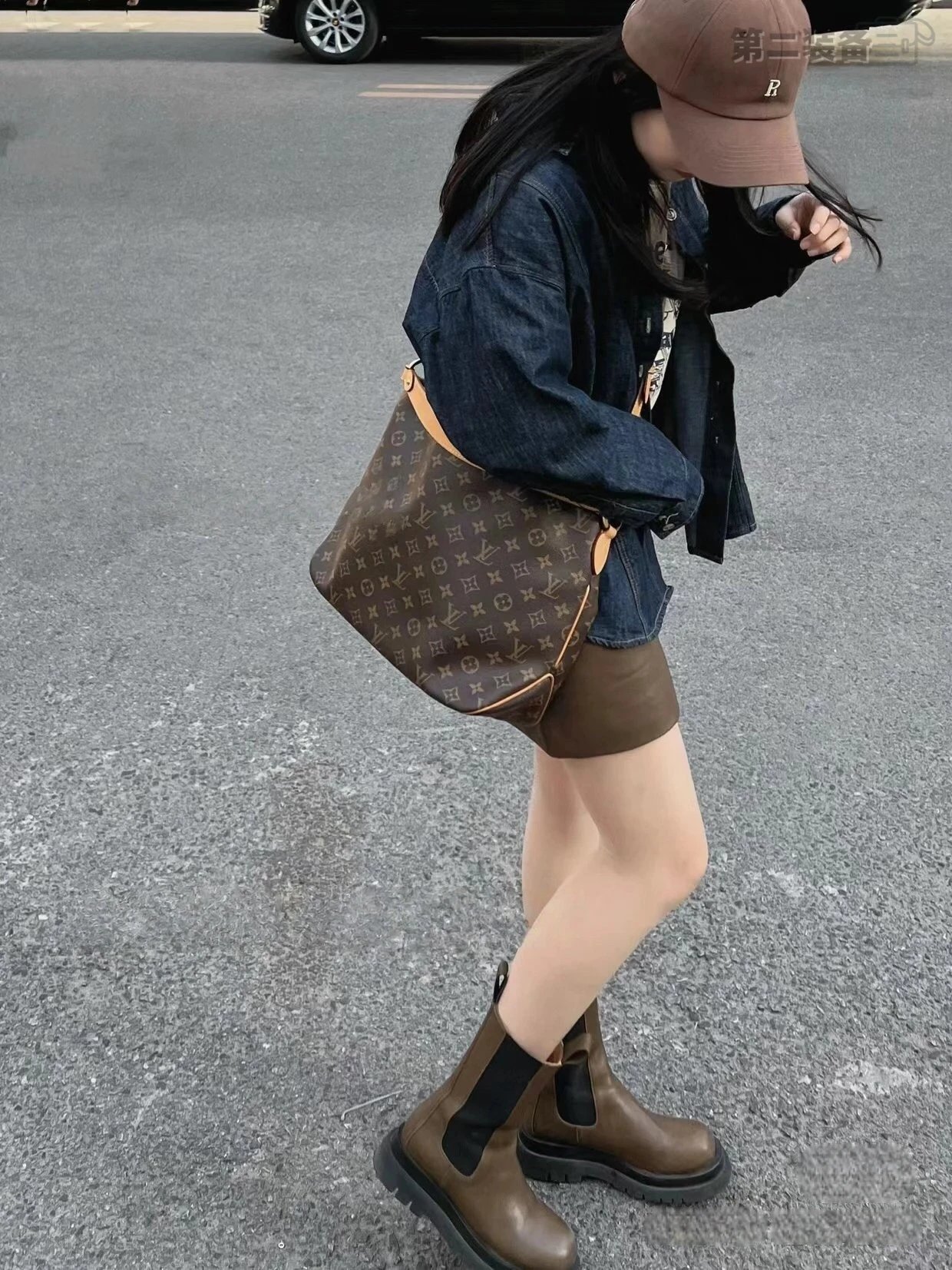 Louis Vuitton Monogram Canvas Neo Noé Shoulder Bag Brown - 8