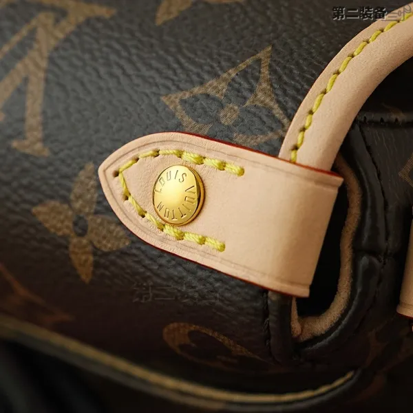 Louis Vuitton Monogram Saddle Bag Beige Crossbody Bag - 21