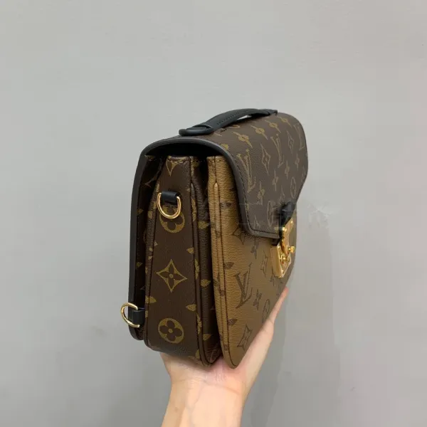 Louis Vuitton Pochette Métis Monogram Gradient Shoulder Bag - 15