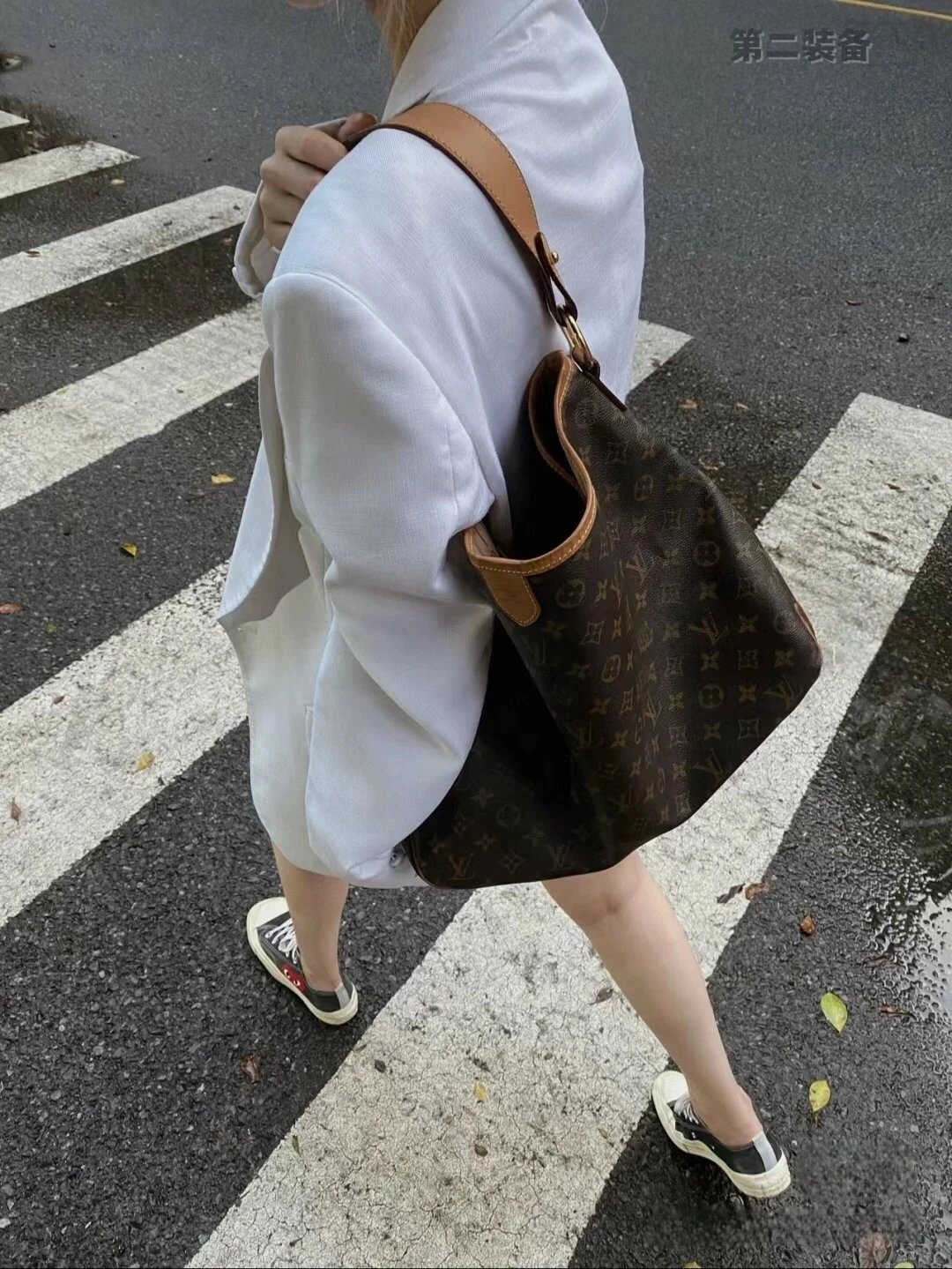 Louis Vuitton Monogram Canvas Neo Noé Shoulder Bag Brown - 4