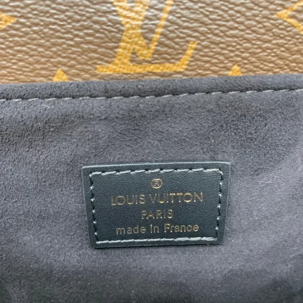 Louis Vuitton Pochette Métis Monogram Gradient Shoulder Bag - 20