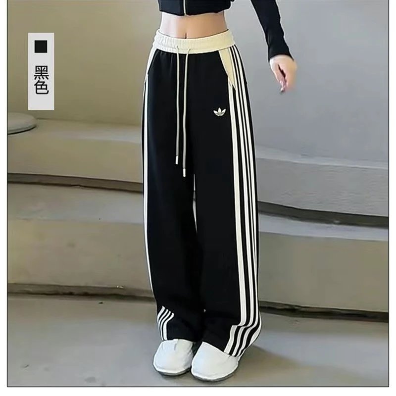 Wide-Leg Straight Pants photo 5