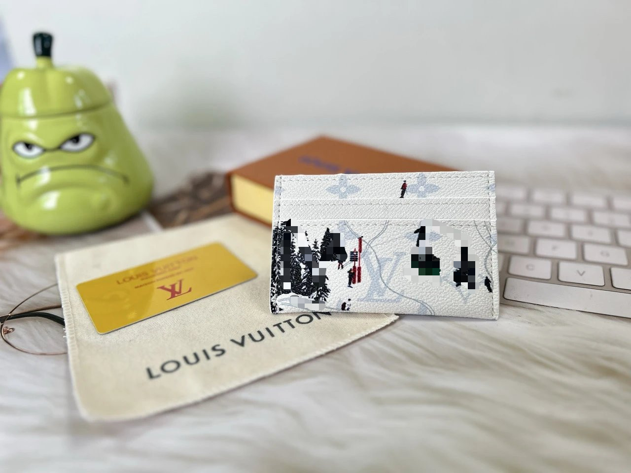 Wallet photo 4