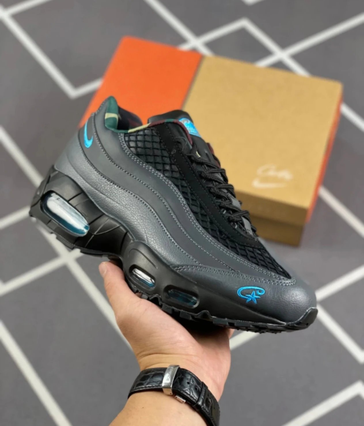 CZ Nokxz Retro Cushioned Sneakers 95