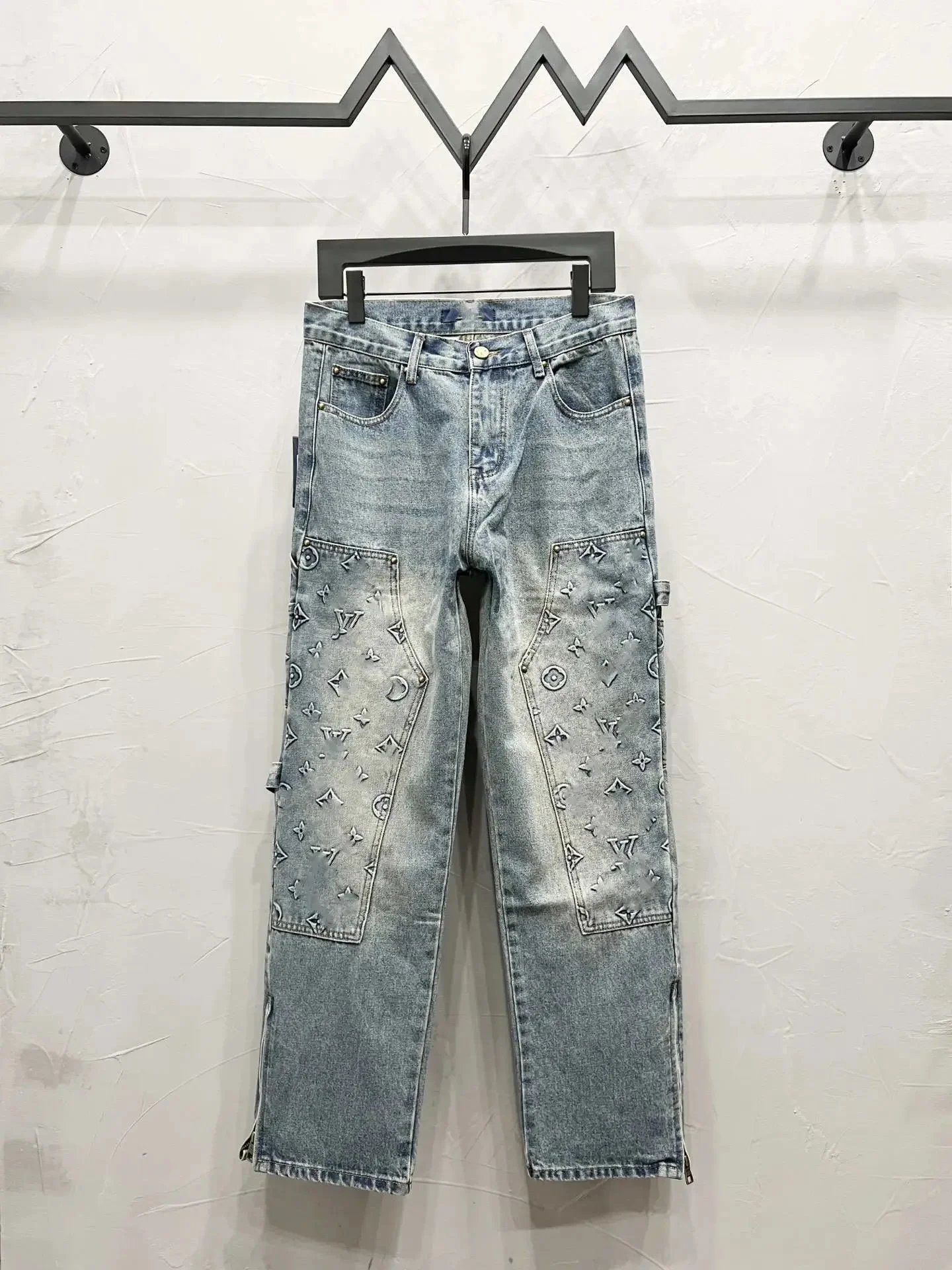 LYM907