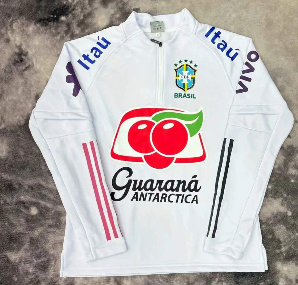 Style 102 Lightweight Brazil White Half-Zip