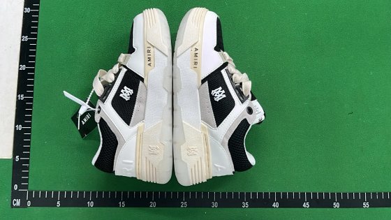 Ami Sneakers am