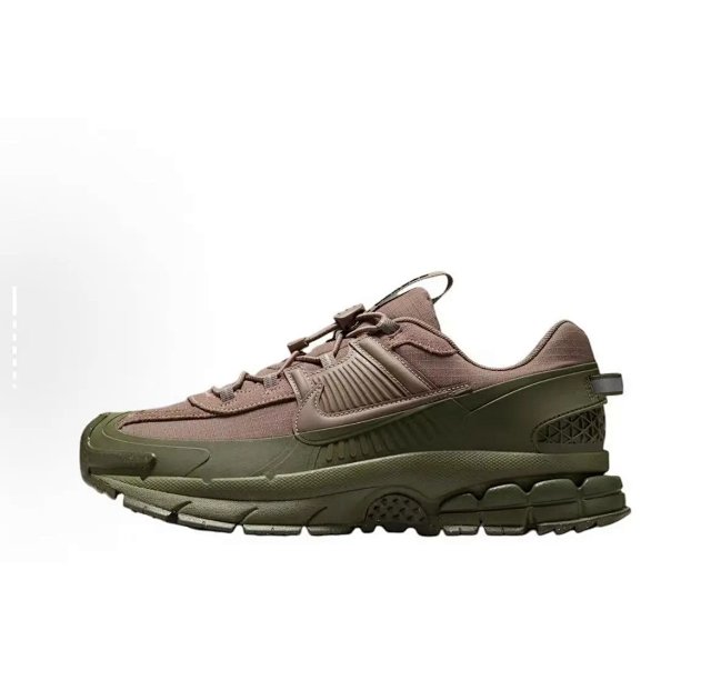 Nike Zoom Vomero Roam Shoes: seller detail photo 3