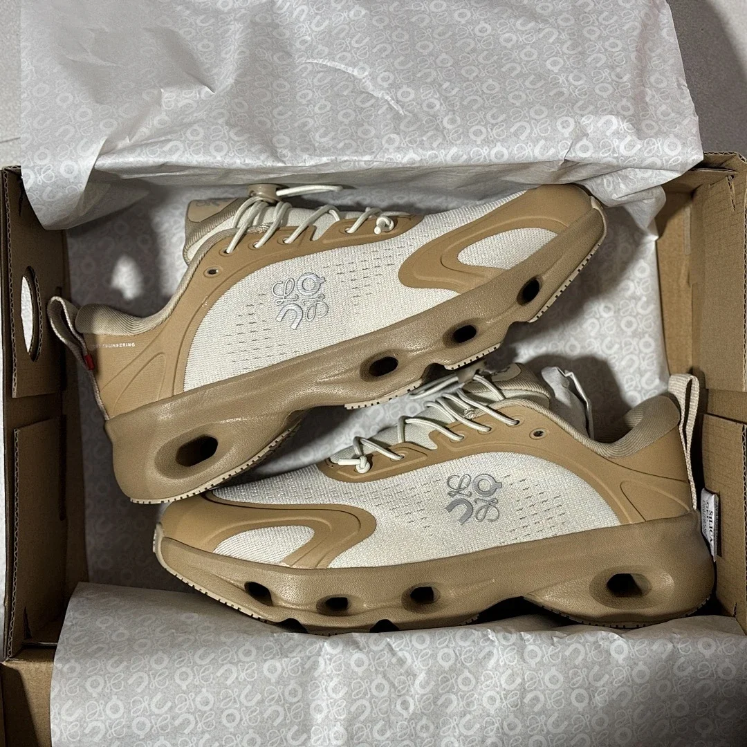 Loewe x On Cloudsolo