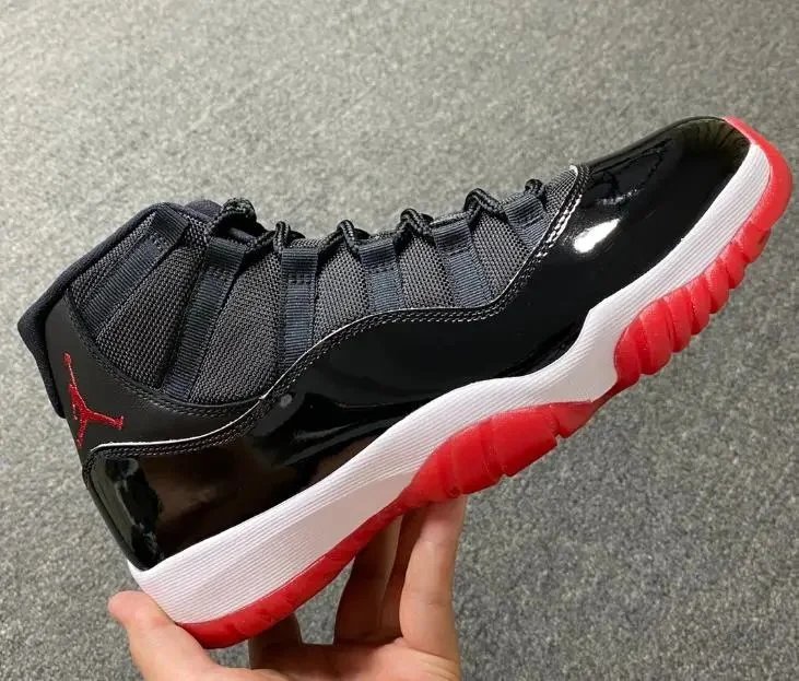 Playoffs Bred  378037-061
