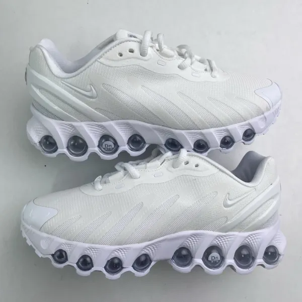 Nike Air Max Dn White/Black/Green Sneakers - 8