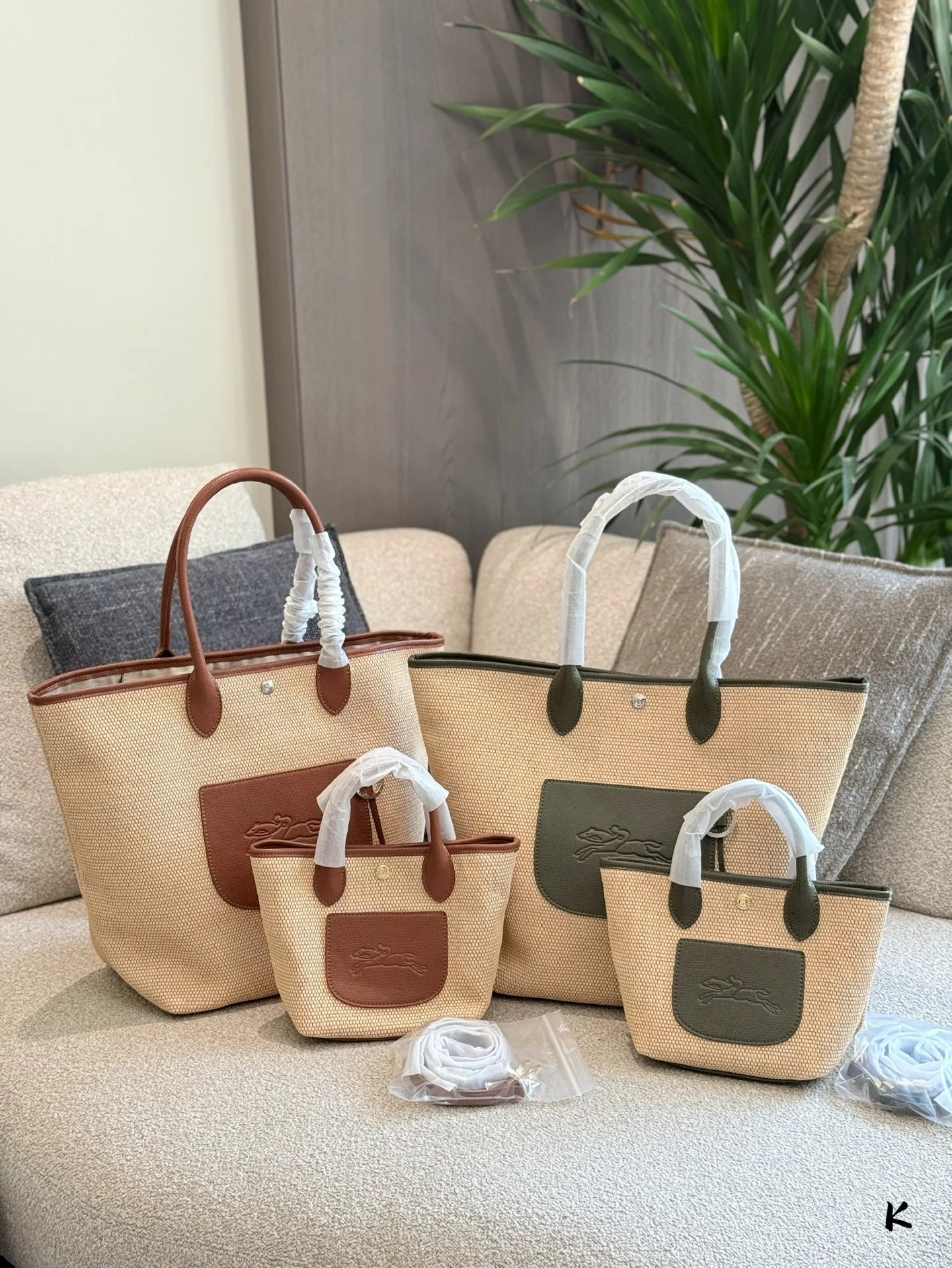 Longchamp Handbags - 132724