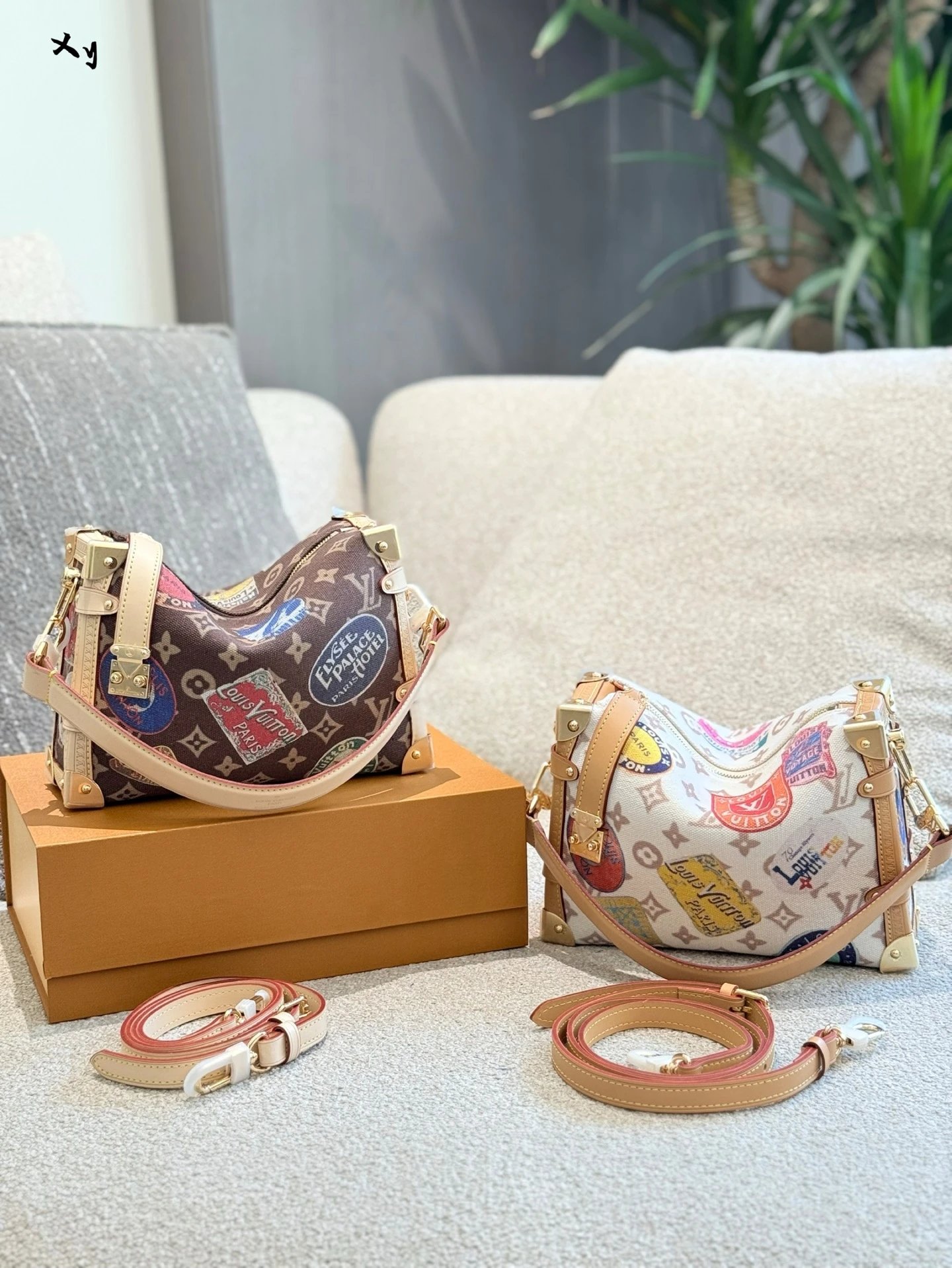 L*uis V*itton Handbags Side Trunk 2025 - 133706