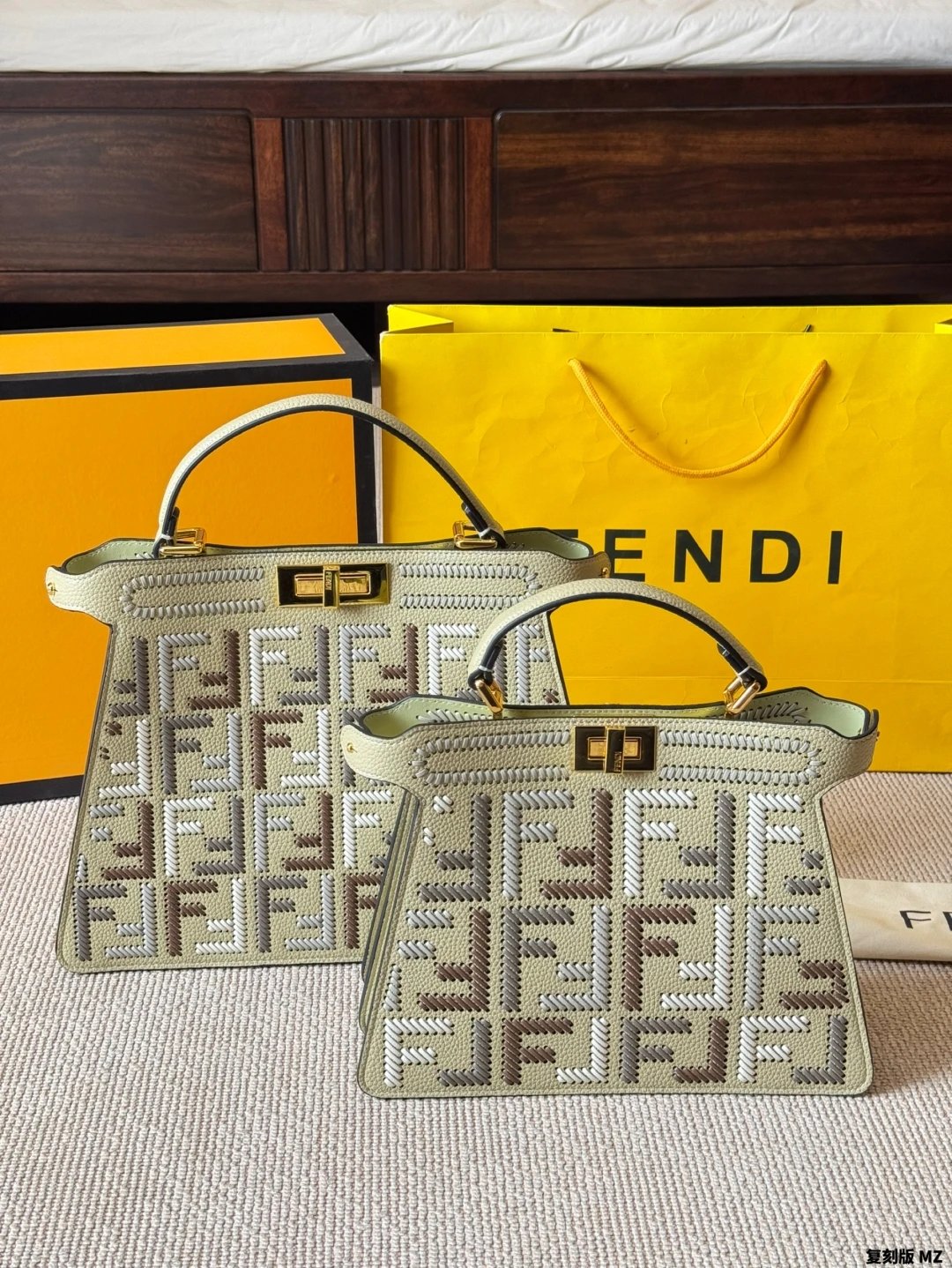 F*ndi Handbags Peekaboo SeeU 2025 - 132704