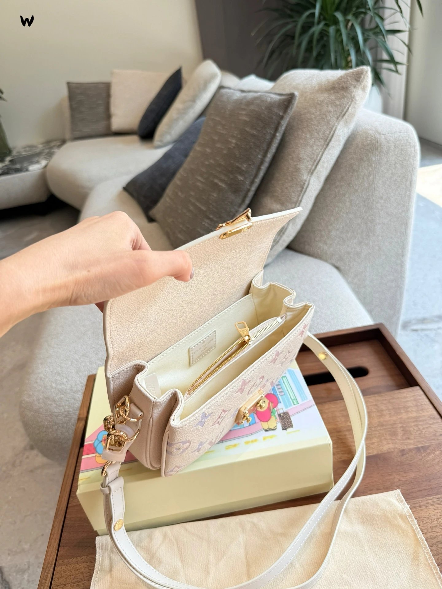 L*uis V*itton Handbags LL - 132781