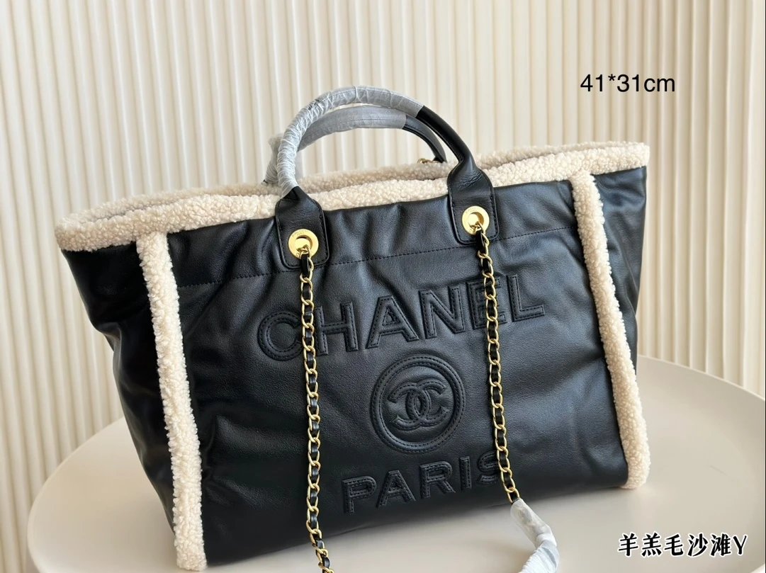 Ch*nel Handbags - 133527