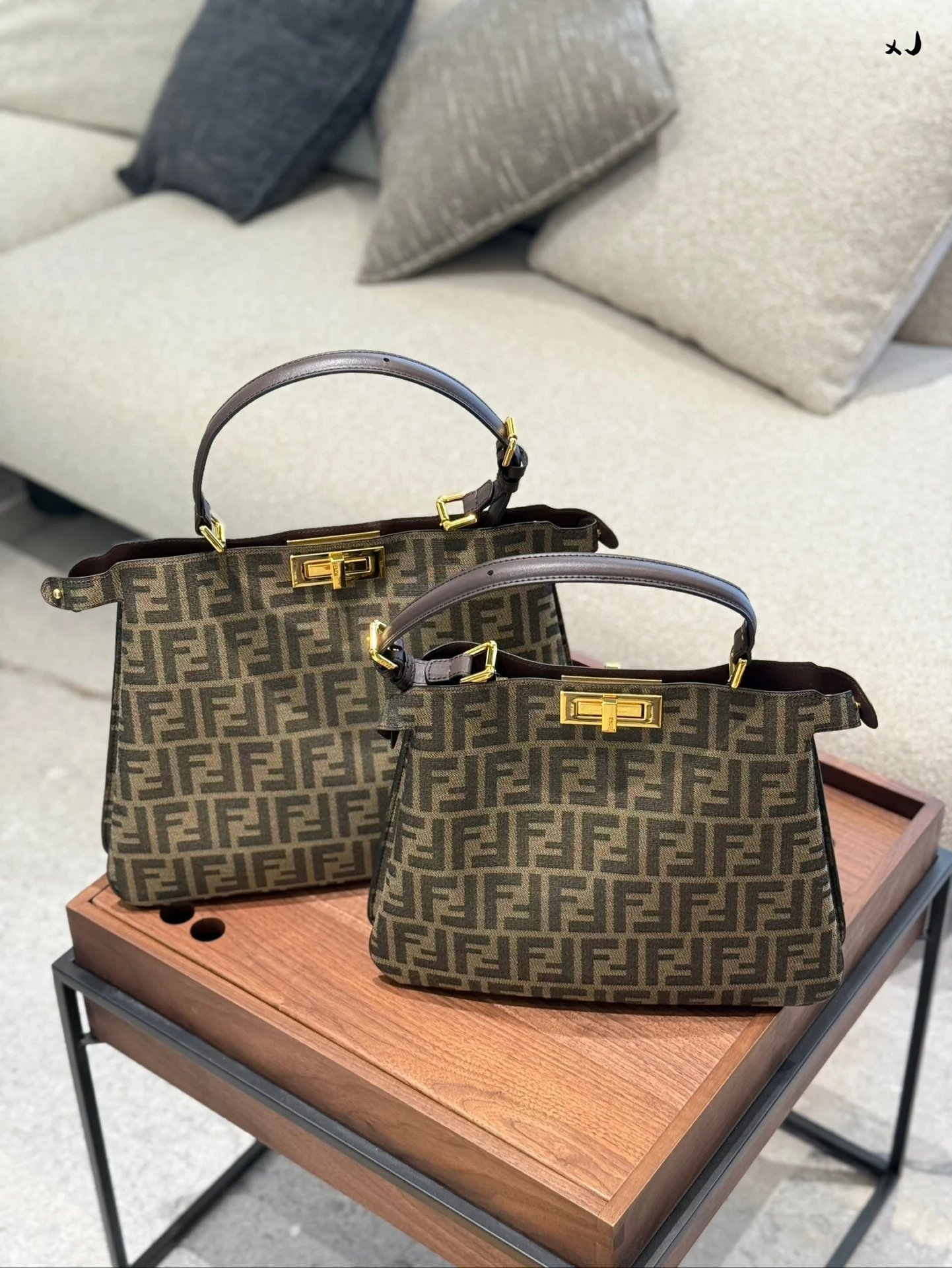 F*ndi Handbags Iconic Peekabool - 133659