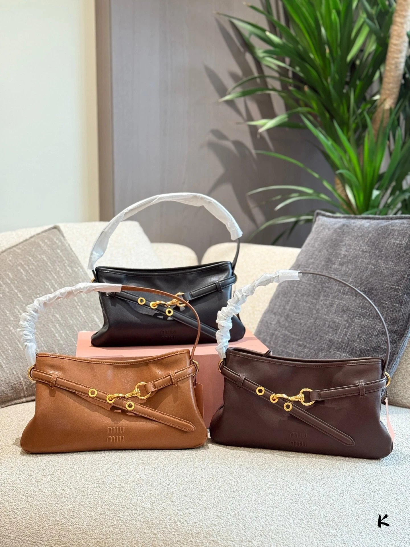 M*um*u Handbags Aventure Nappa - 133705