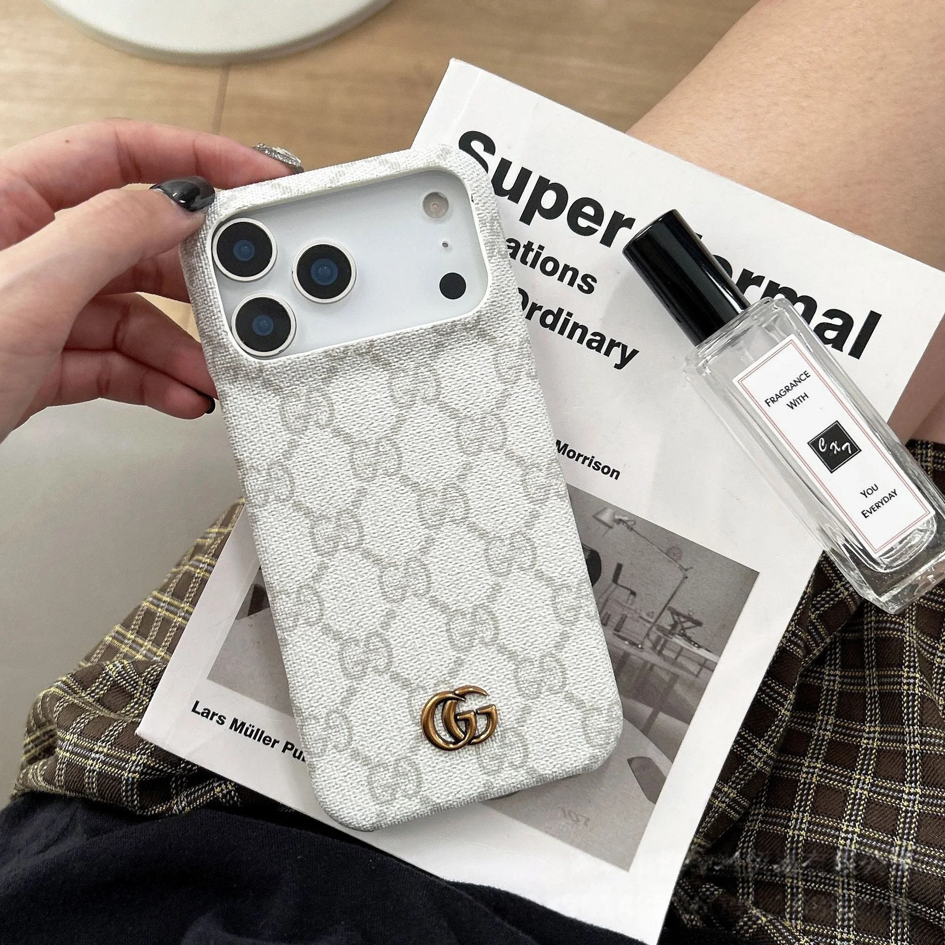 Gucci-themed phone case