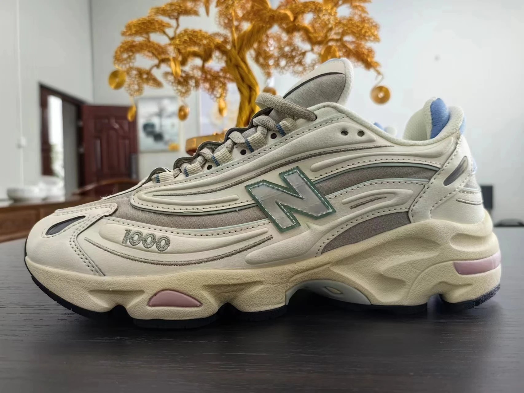 New Balance 1000 Pink Green Beige Chunky Sneakers - 15