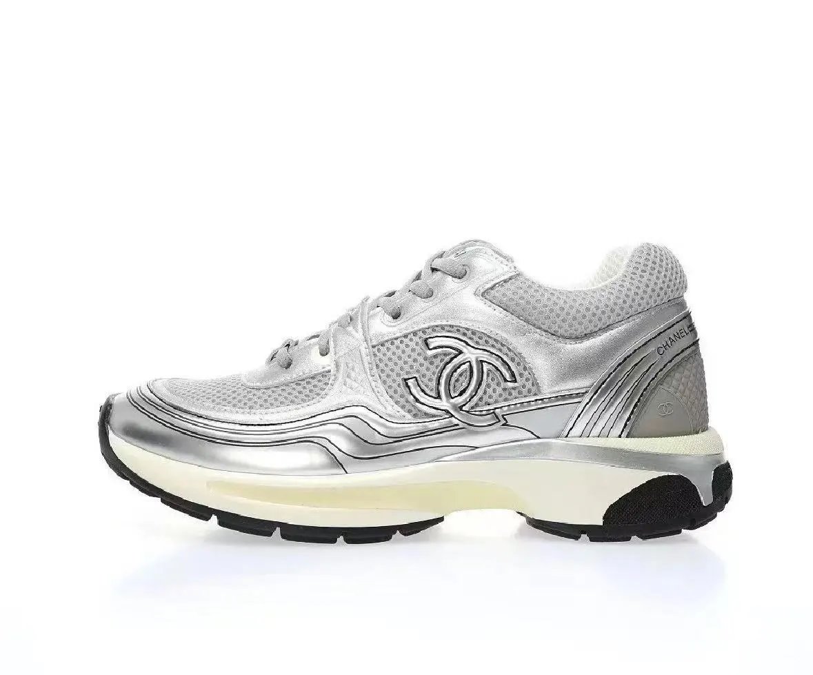 Light gray silver