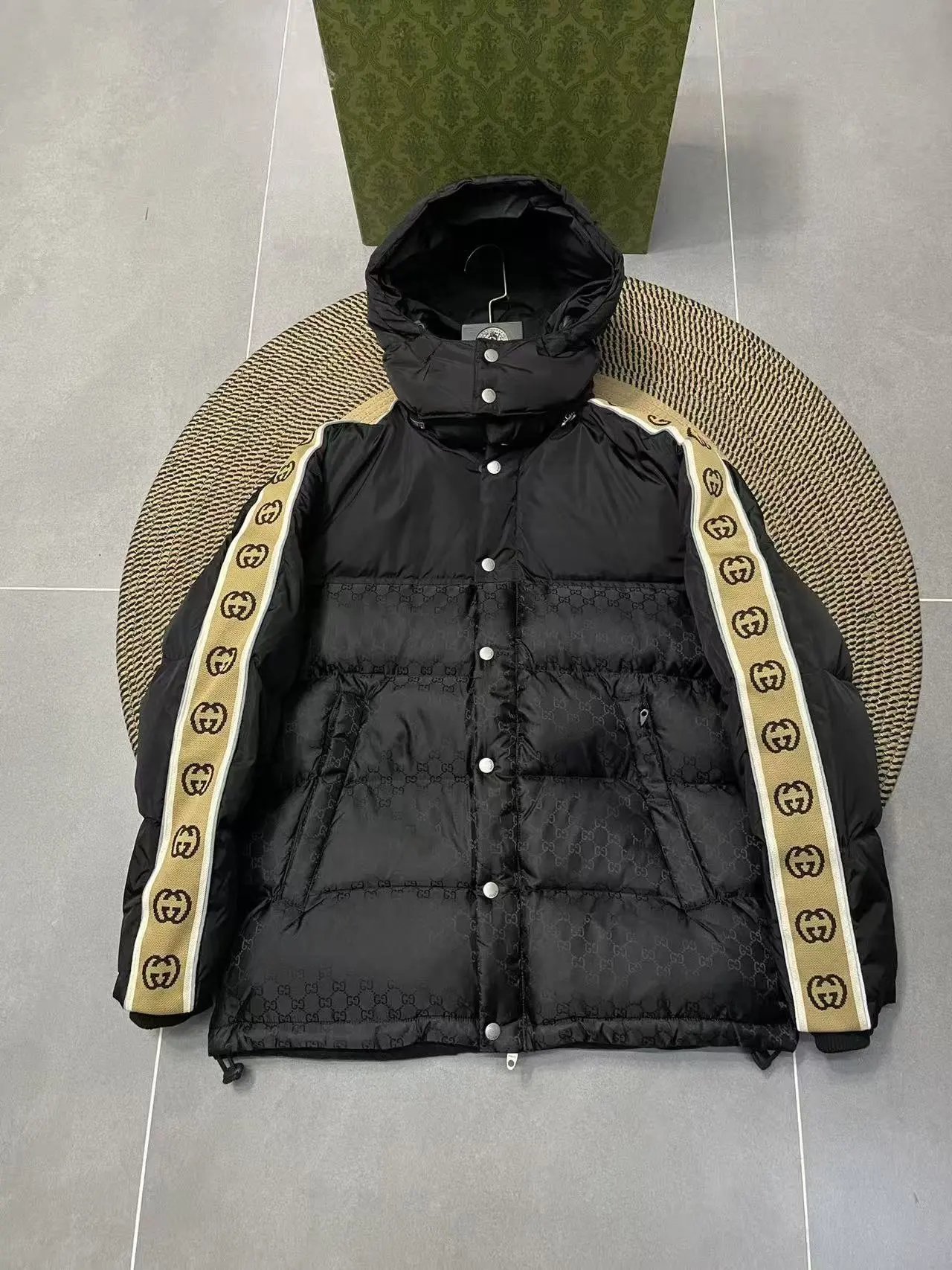 Product view 23