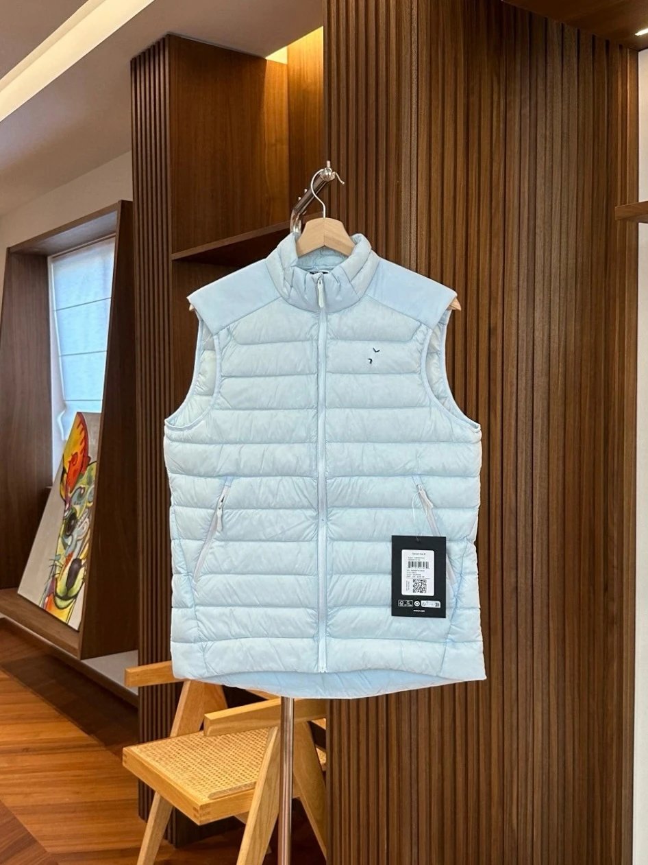 羽绒马甲-破晓蓝