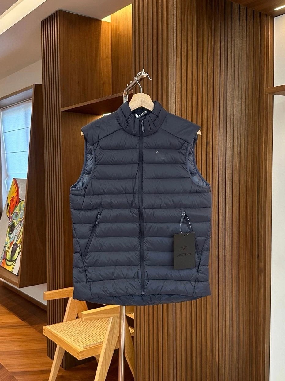 羽绒马甲-宝石蓝