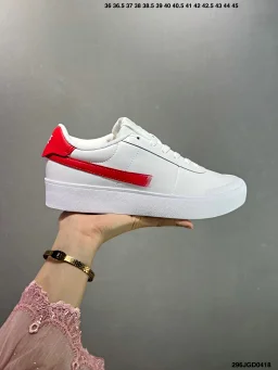 thumbnail for Ni.ke Co.urt Sh.o.t