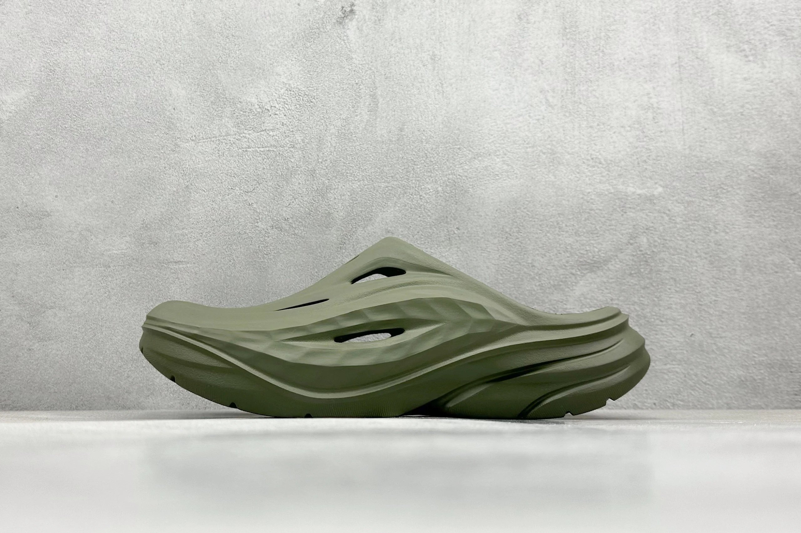 HOKA(6)