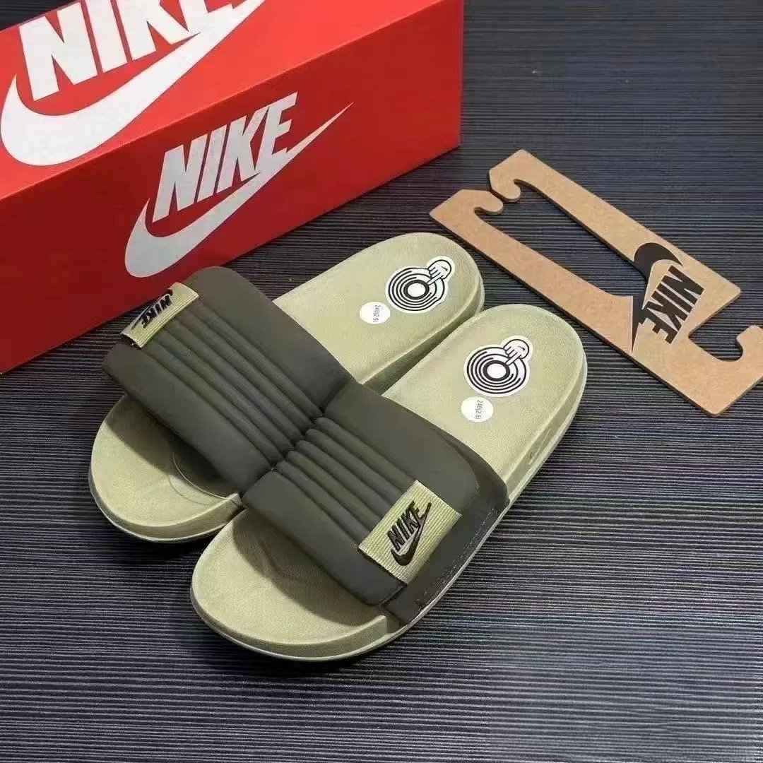 Nike Small Logo Army Green