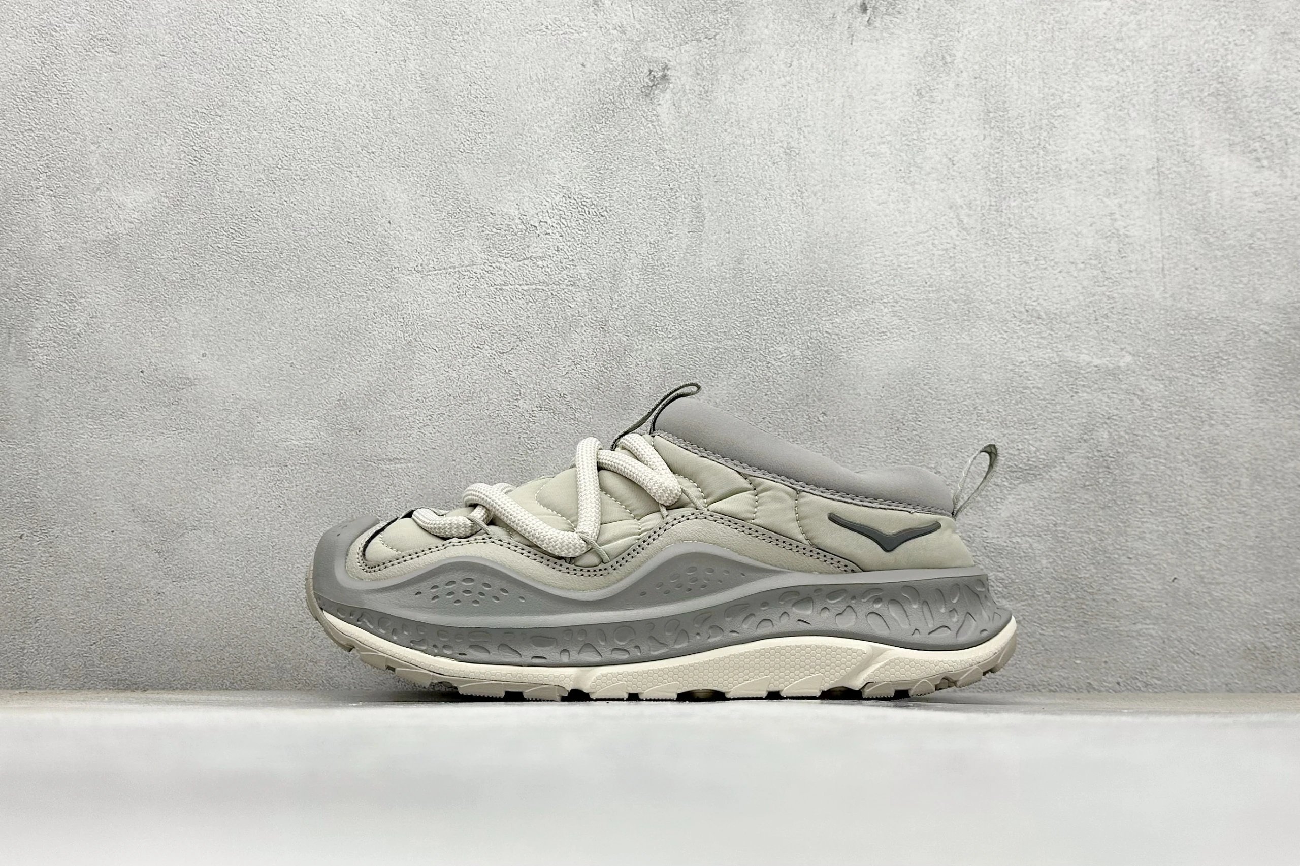 HOKA(19)