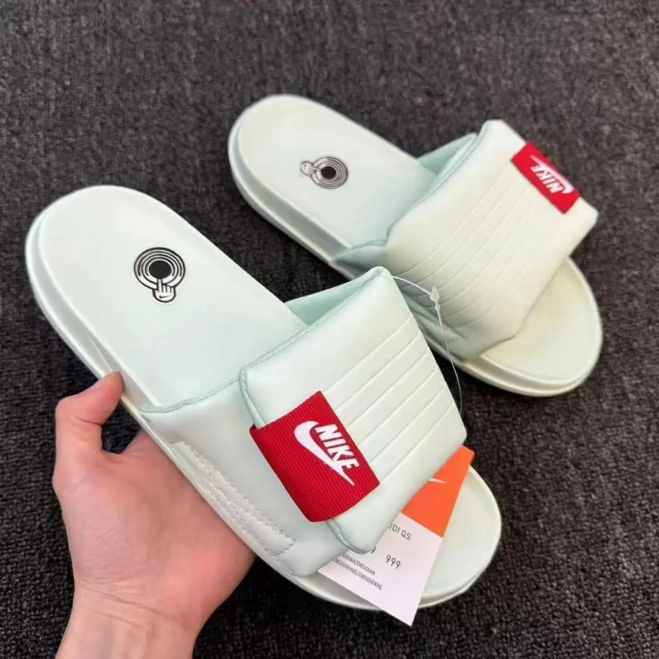 Nike Small Logo Mint Green