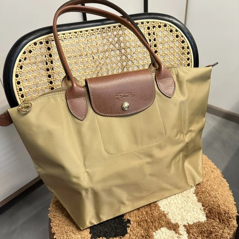 Classic sand yellow
