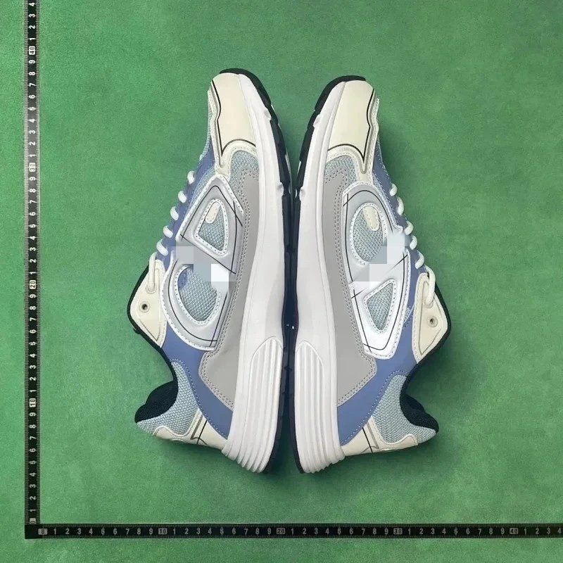 No. 4 Blue Grey 560