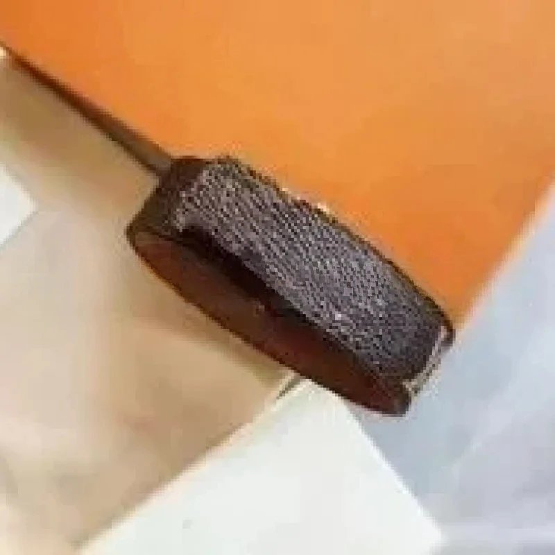 Golden buckle brown