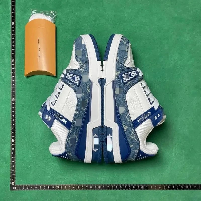 B3D Lace-Up Flat Low-Top Skate Shoes (No Returns/Exchanges for Non-Quality Issues)