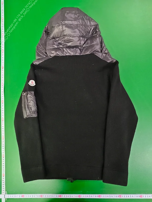 Moncler Down Jackets Quilted jacket product detail image 17