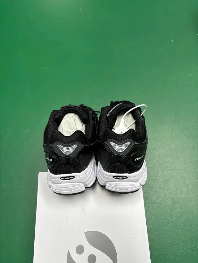 Saucony Sneakers Omni 9 mesh running product detail image 8