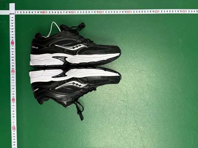 Saucony Sneakers Omni 9 mesh running product detail image 9