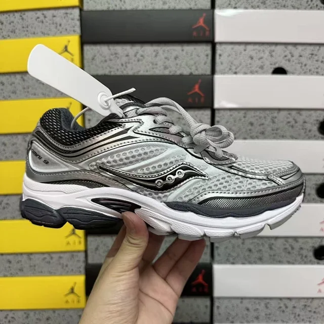 Saucony Sneakers Omni 9 mesh running product detail image 23