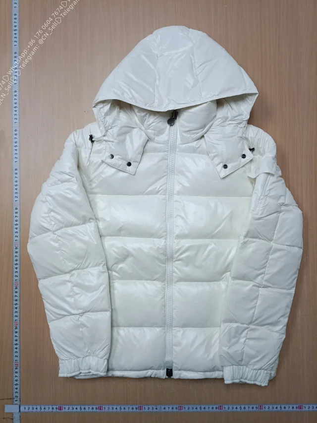 Moncler Down Jackets Quilted jacket product detail image 23