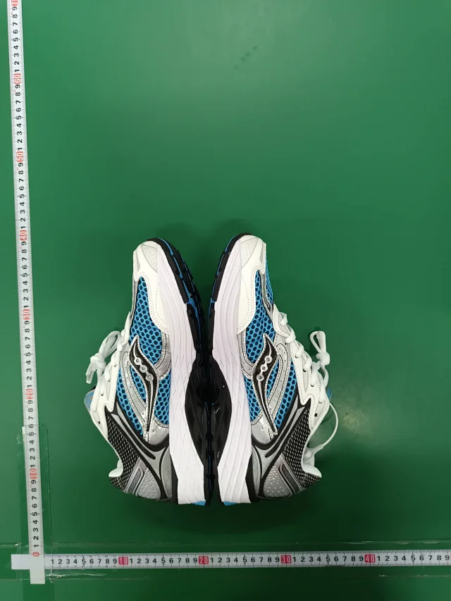 Saucony Sneakers Omni 9 mesh running product detail image 14