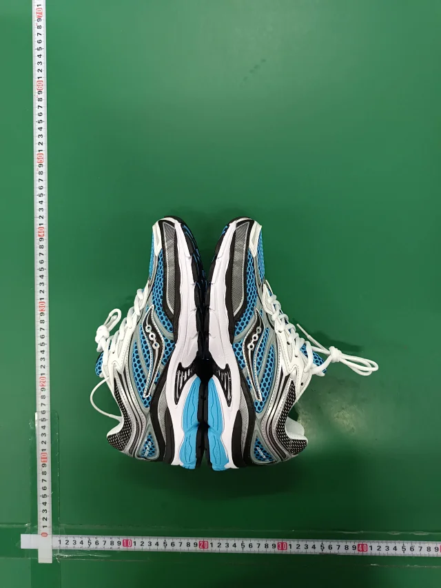 Saucony Sneakers Omni 9 mesh running product detail image 12