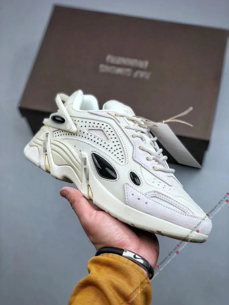 Raf Simons Multiple models: Antei, Cylon, Ozweego image 8