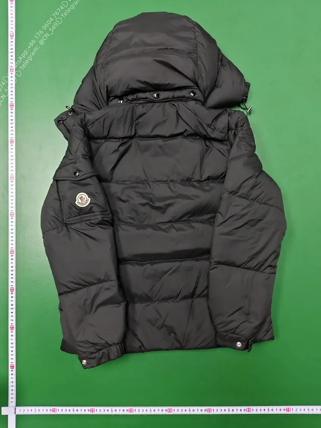 Moncler Down Jackets Quilted jacket product detail image 25